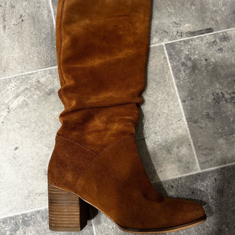 FatFace Brown Suede Knee-High Boots - Picture 4 of 8